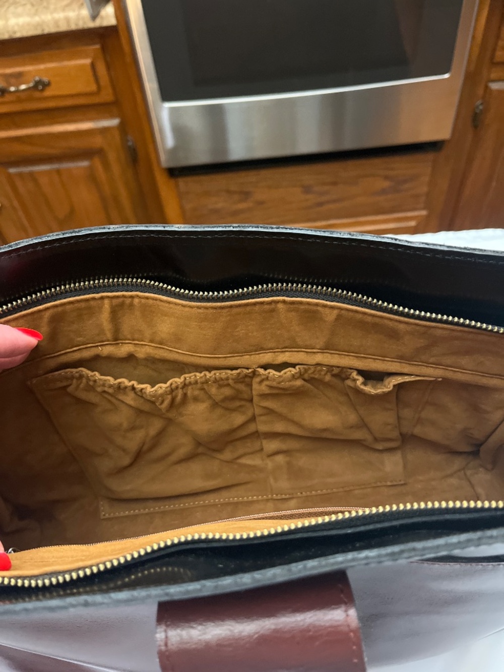NWT Patricia Nash Shoulder Tote/Satchel.  Blk/Brown. - Picture 10 of 16